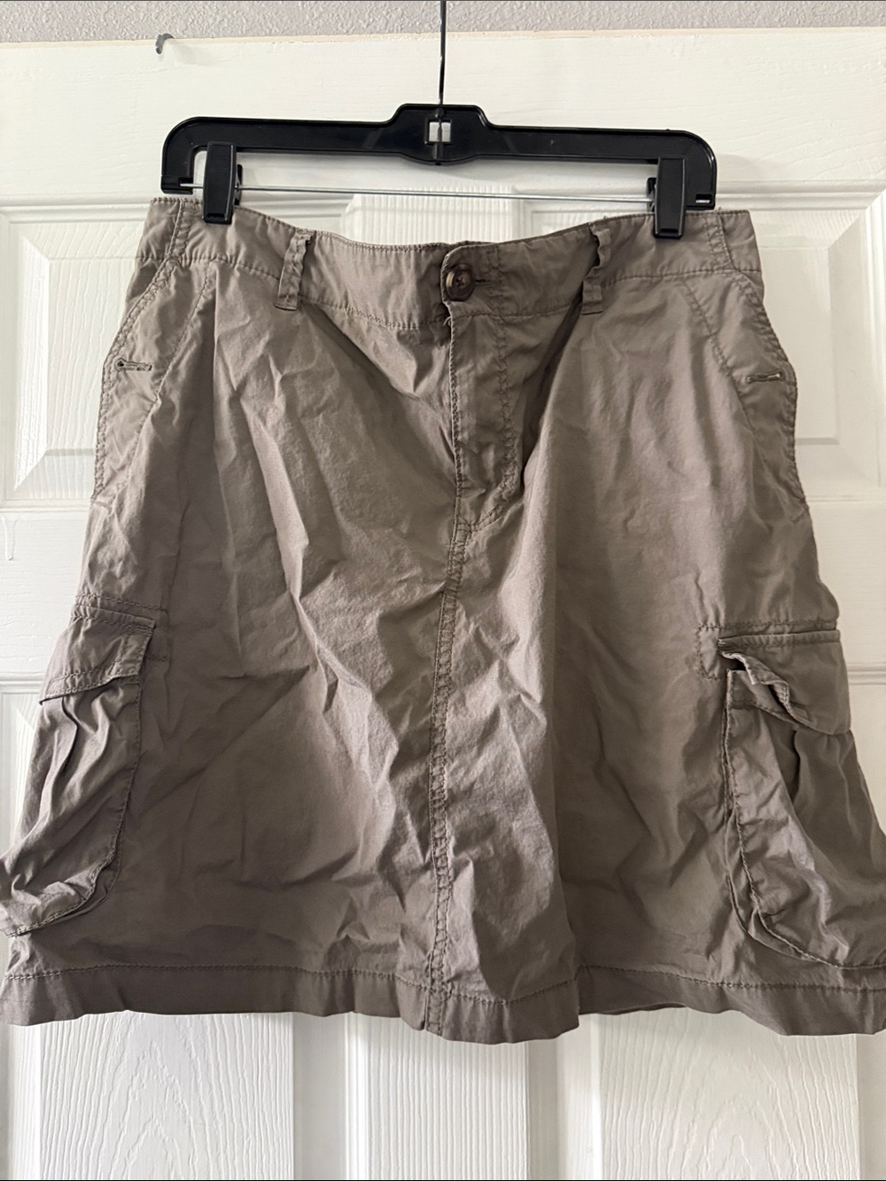 Banana Republic Taupe Cargo Skirt